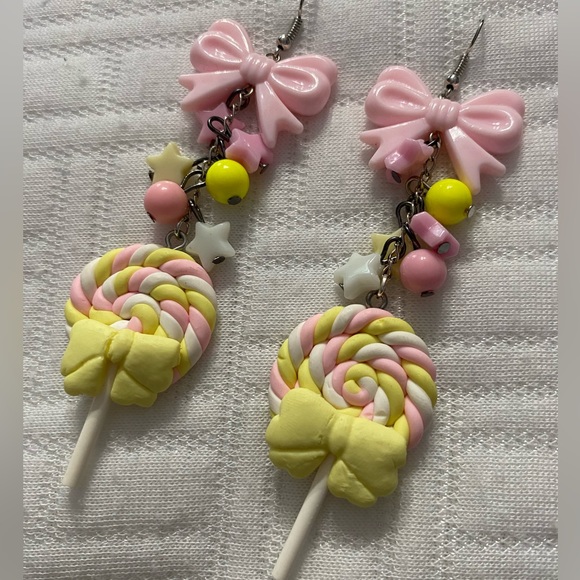 Barbie bow Lollipop bow candy bead swirl pop earrings yellow beach gingham doll - Picture 2 of 2
